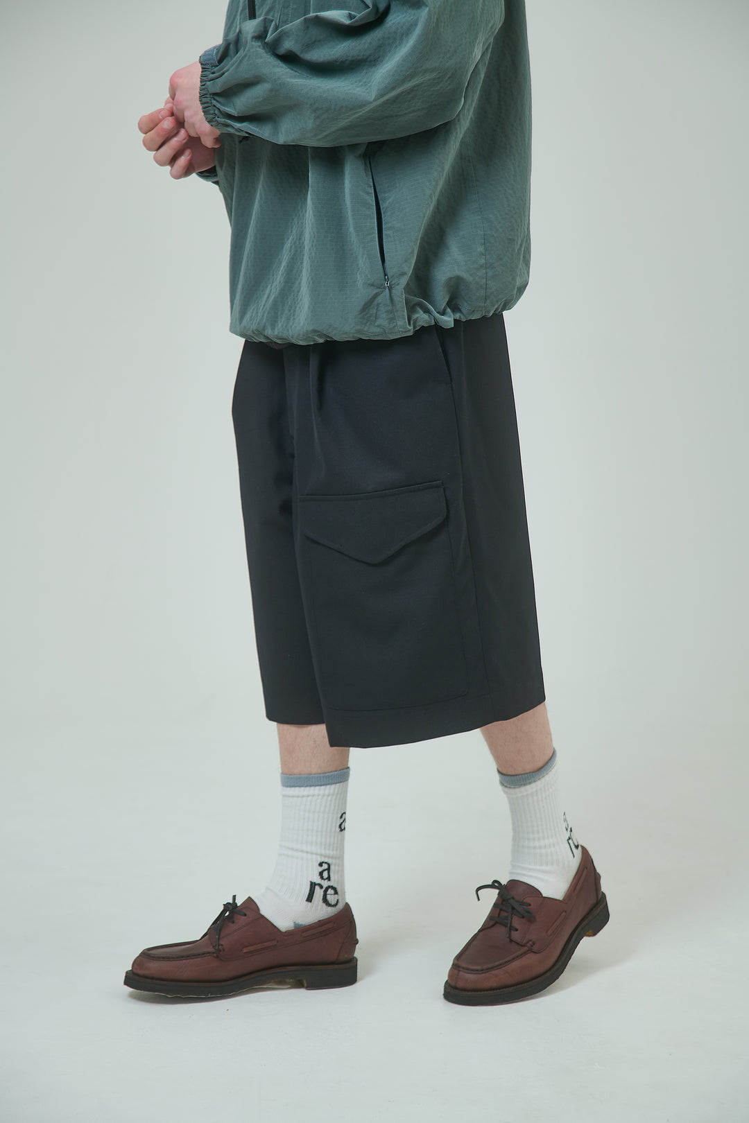 BD Bermuda Shorts - Dark Beige